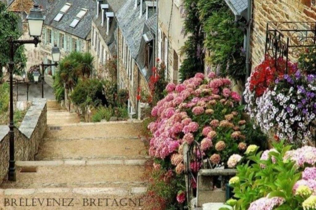 Maison atypique au centre historique de Lannion Extérieur photo