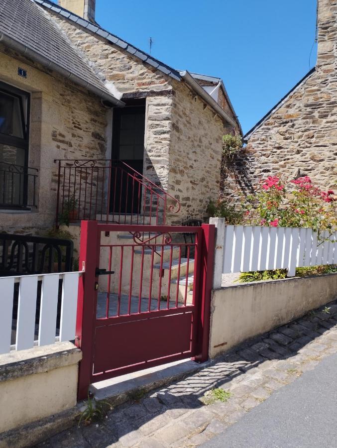 Maison atypique au centre historique de Lannion Extérieur photo